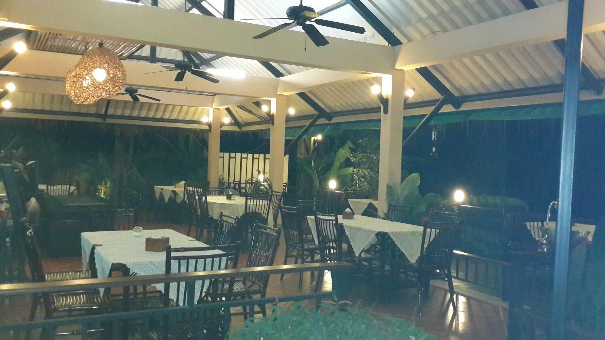 Ingnatee Resort Pathum Thani Luaran gambar